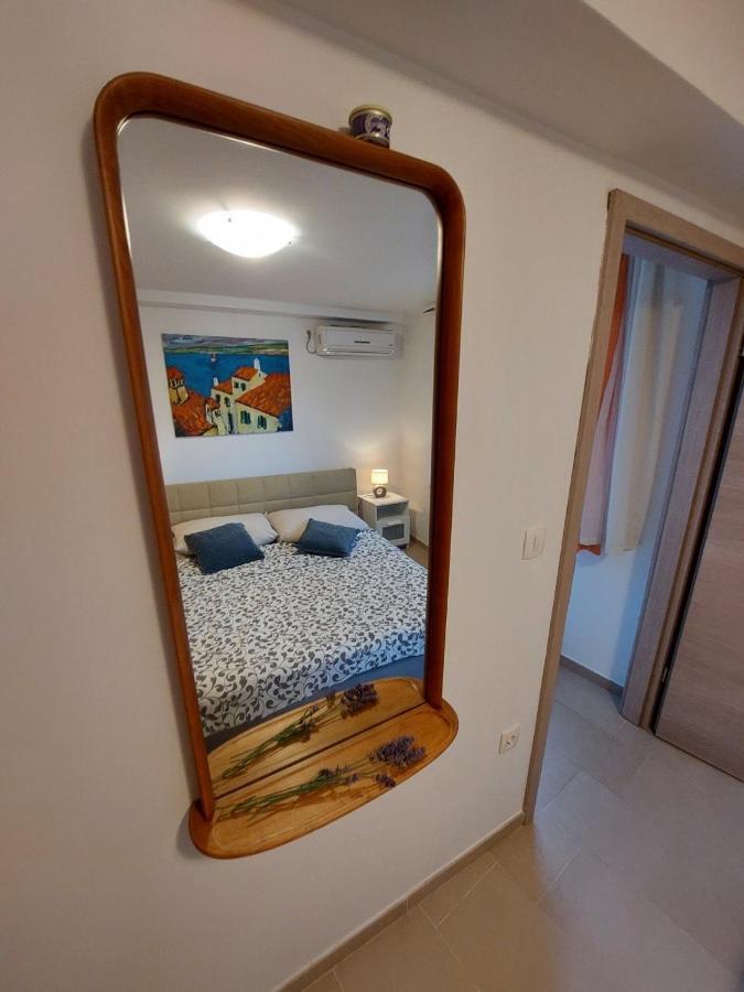 Apartment Sonia Ičići Exterior foto